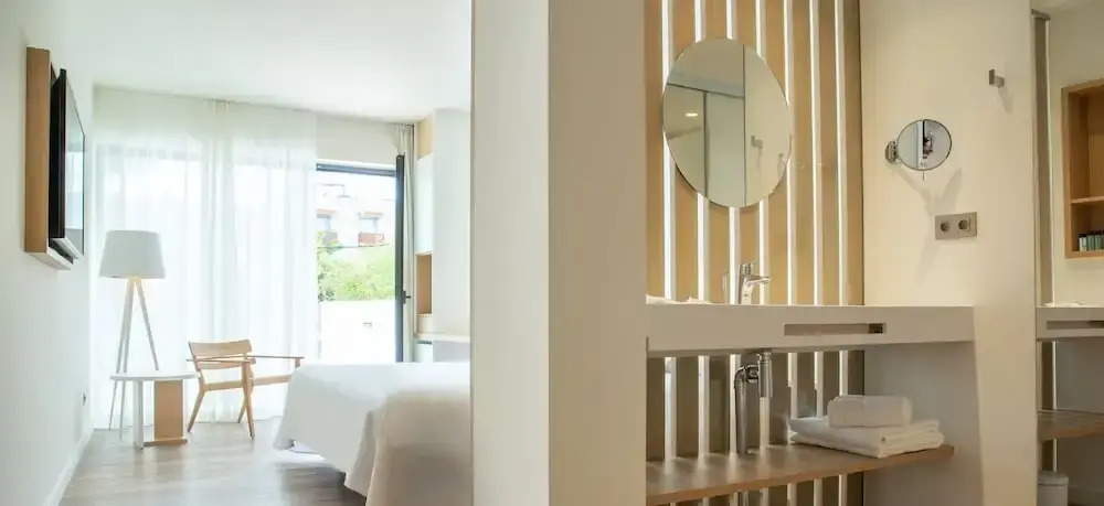 Instants Boutique Hotel