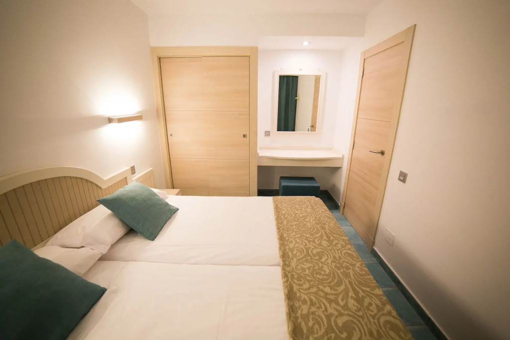 Apartamentos Cabau Cala Dor