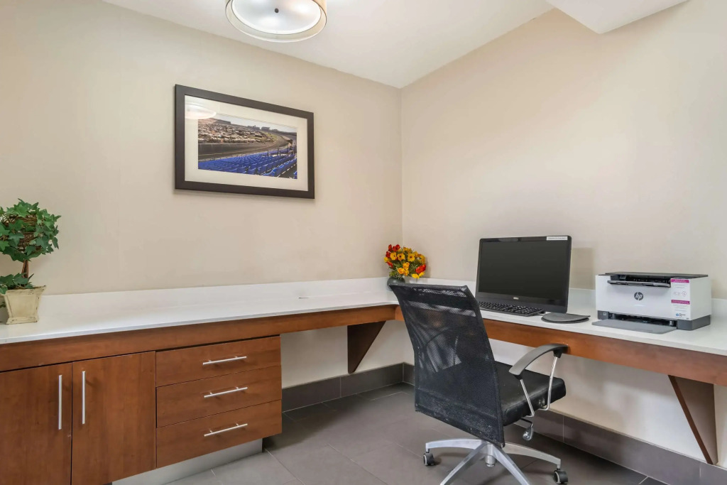 Comfort Inn Charlotte Airport Uptown