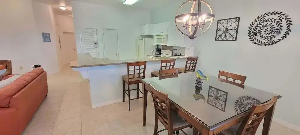 Las Verandas 2 Bedroom Home by RedAwning
