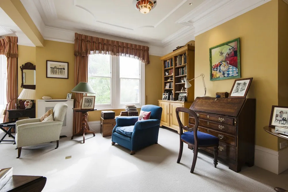 Magnificent Clapham Common Home close to Brixton