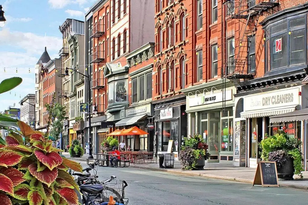 1850s historic Row House 7min train to NYC with private backyard