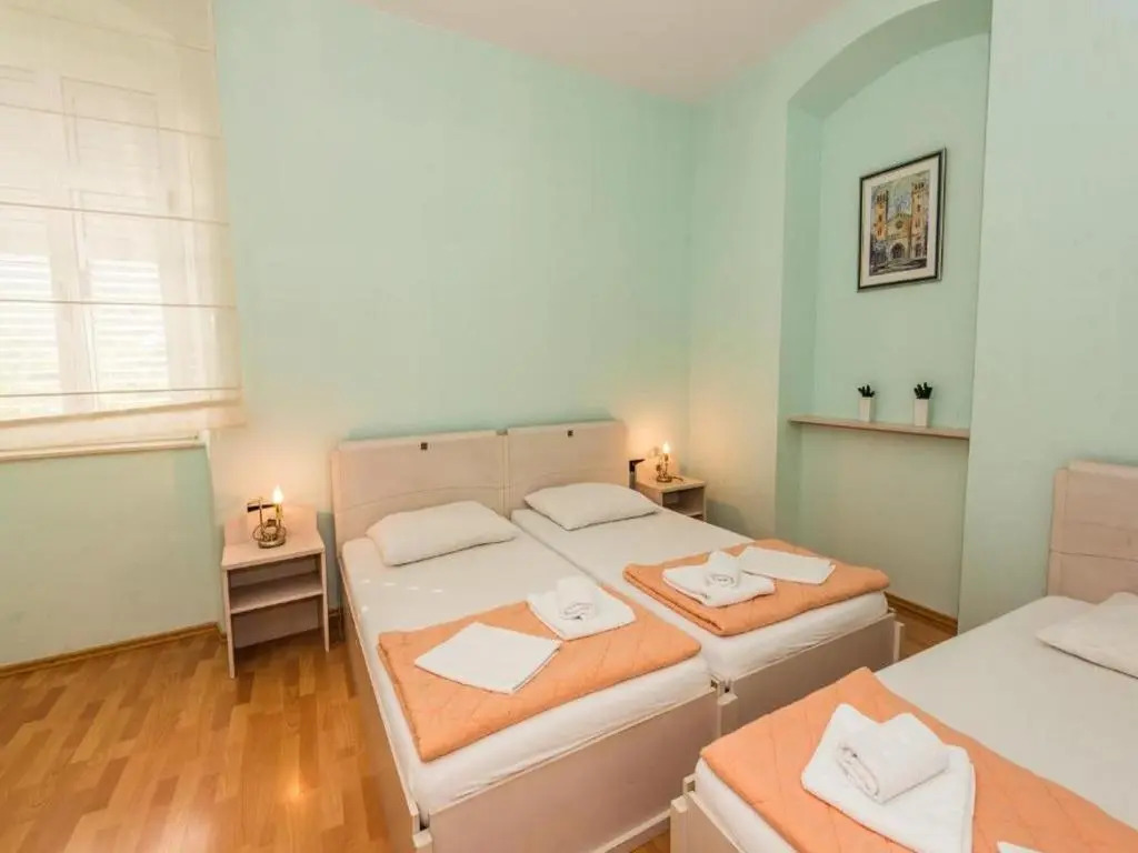 Guesthouse Aurora