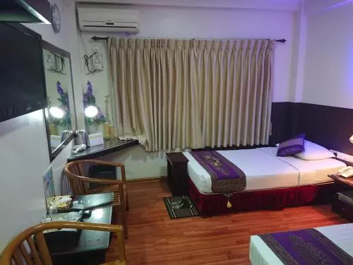Royal Ruby Hotel