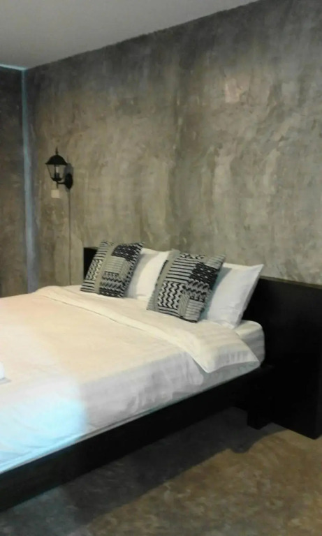Come Moon Loft Hotel