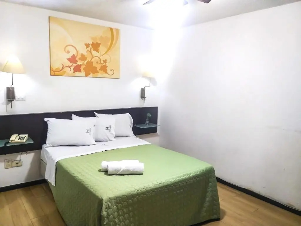 Hotel Trevi