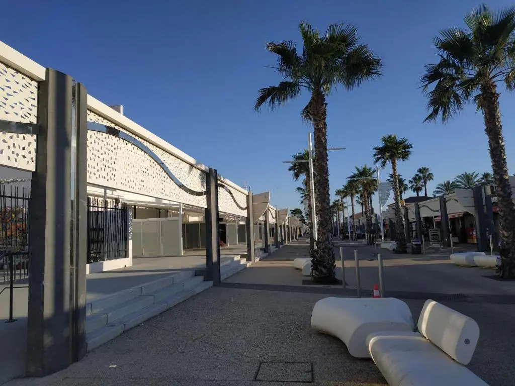 Appartement, vue sur mer, accés direct plage, piscine