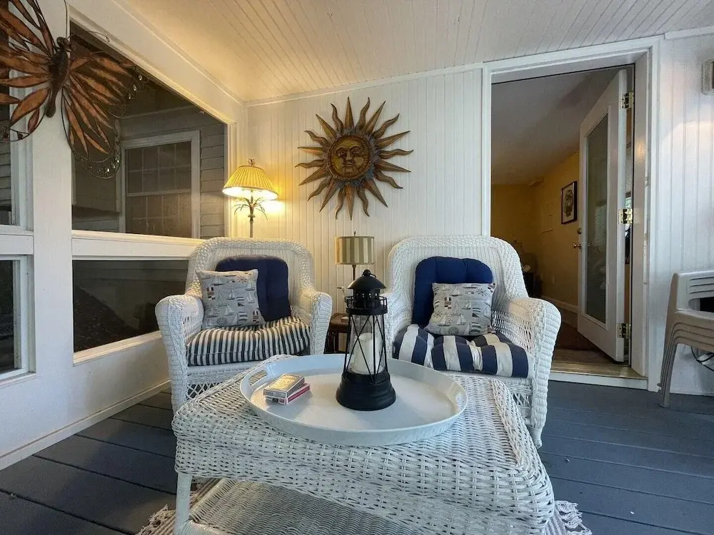 Harbor Hideaway