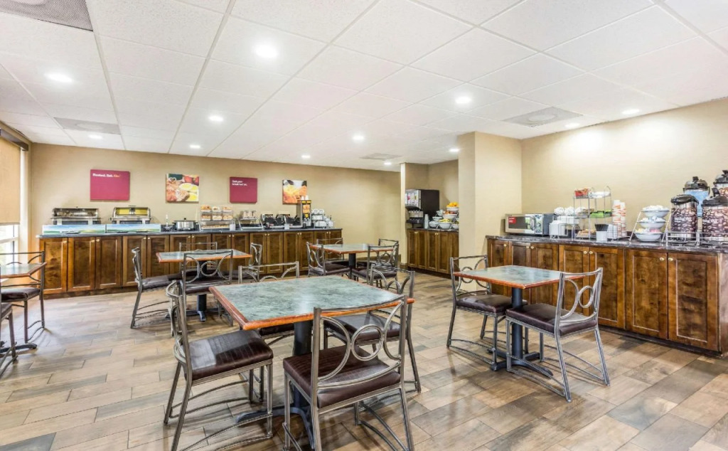 Comfort Suites