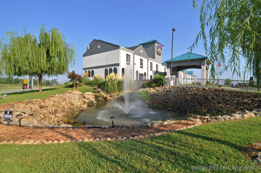 Best Western Plus South Hill Inn