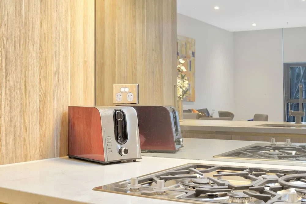 New Luxury Manhattan style in heart of CBD