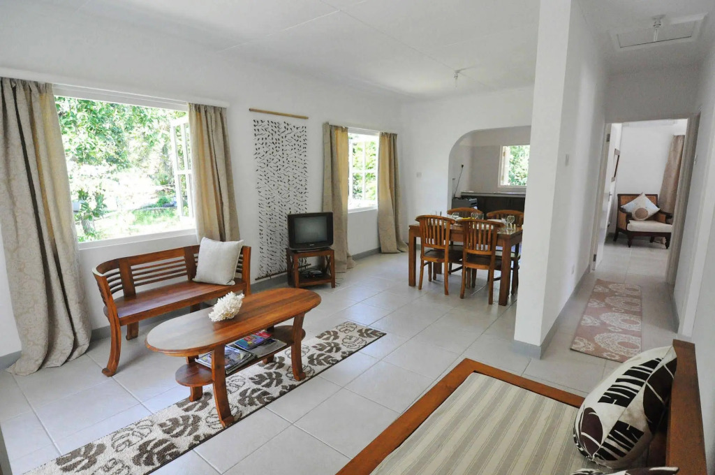 Petit Baie Chalets