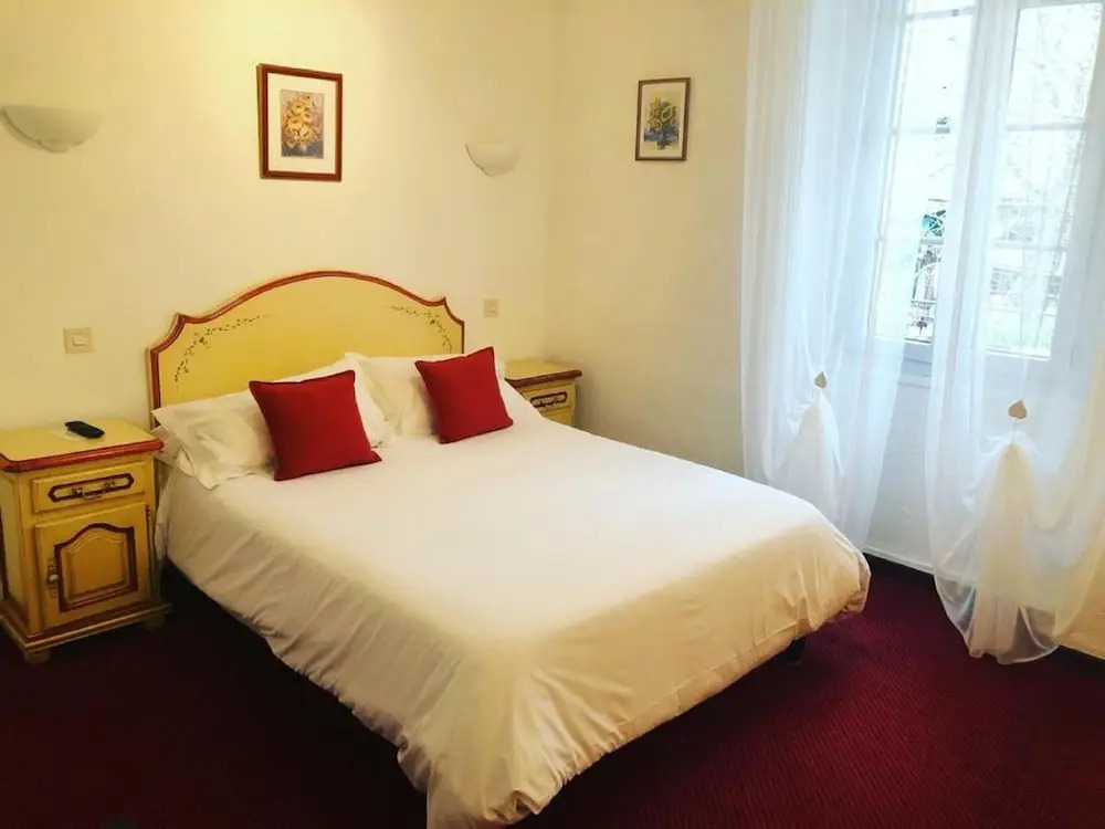 Hotel des Colonnes