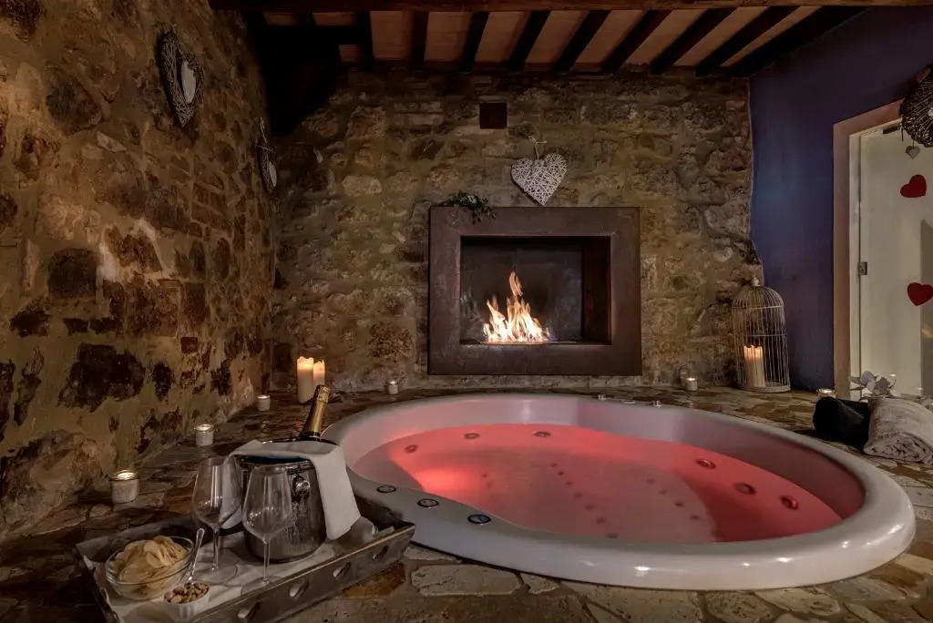 VILLA LIBERTY Boutique Hotel - Borgo Capitano Collection - Albergo diffuso, Village Experience