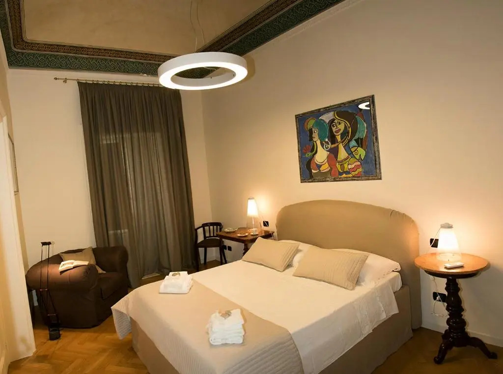 Alagona House