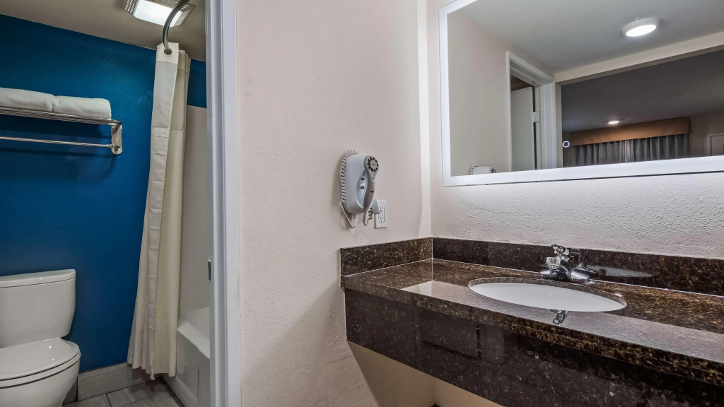 Quality Inn & Suites Hesperia-Victorville