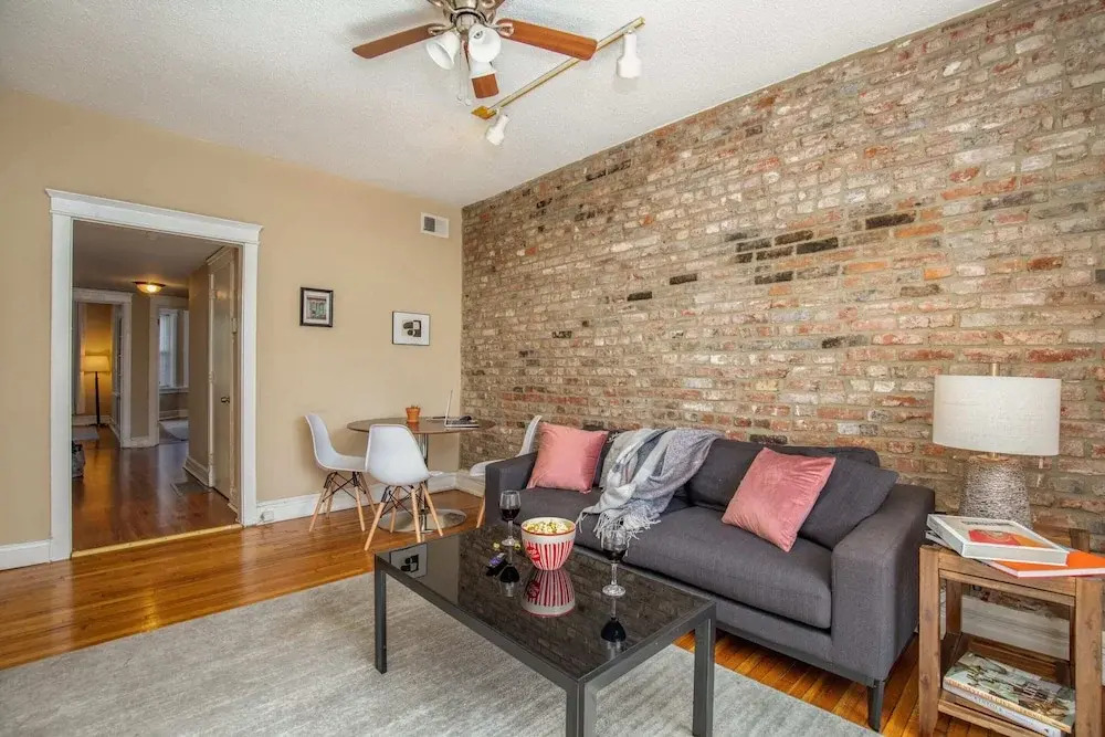 Spacious CWE Apartments near BJC by Zencity