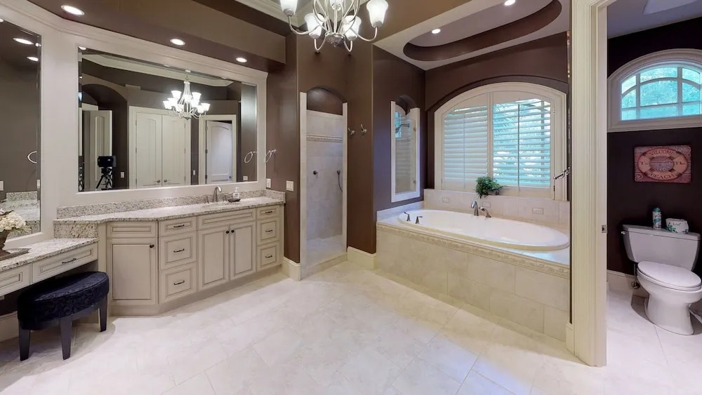 23 Pelican 6 Bedroom Home