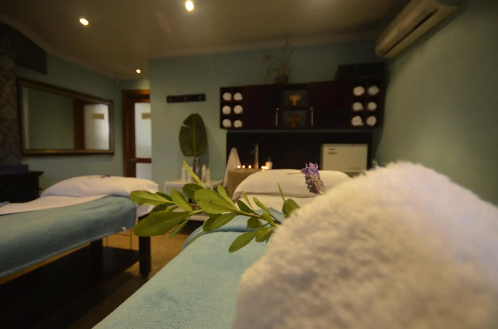 Whalesong Hotel & Spa