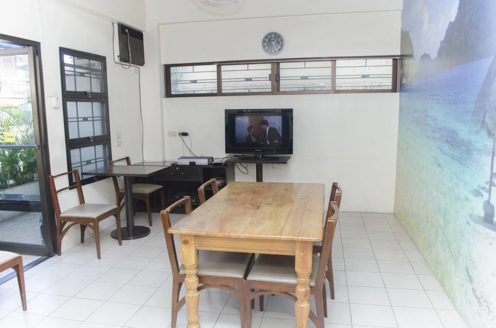 TARASA HOSTEL
