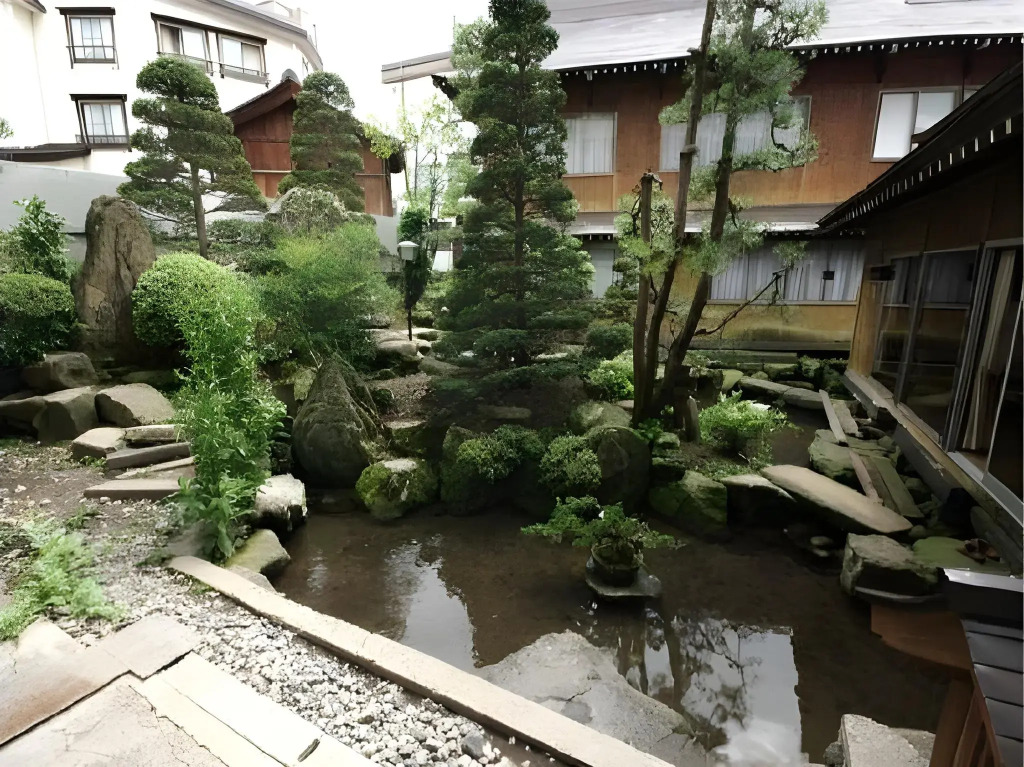 Sakakiya
