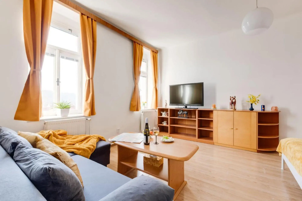 Sunshine Apartment near the City center