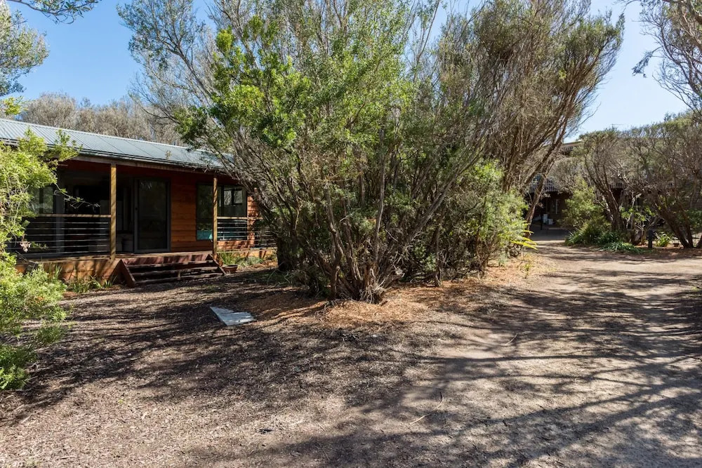 The Heyfield Hideaway: Tennis & Spa