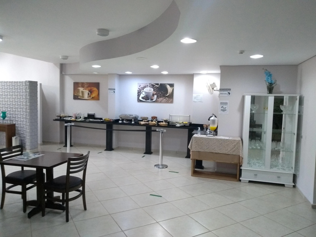 Prisma Plaza Hotel