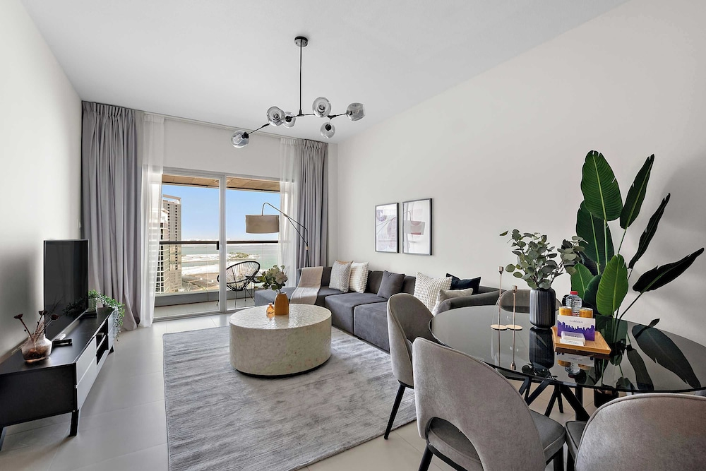 Silkhaus Urban 1BR Stay ARC Tower in Reem Island