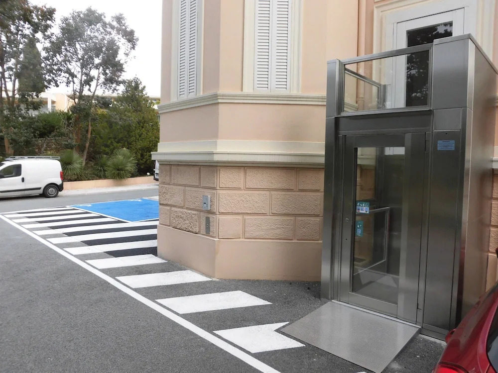 Hotel Les Tourelles
