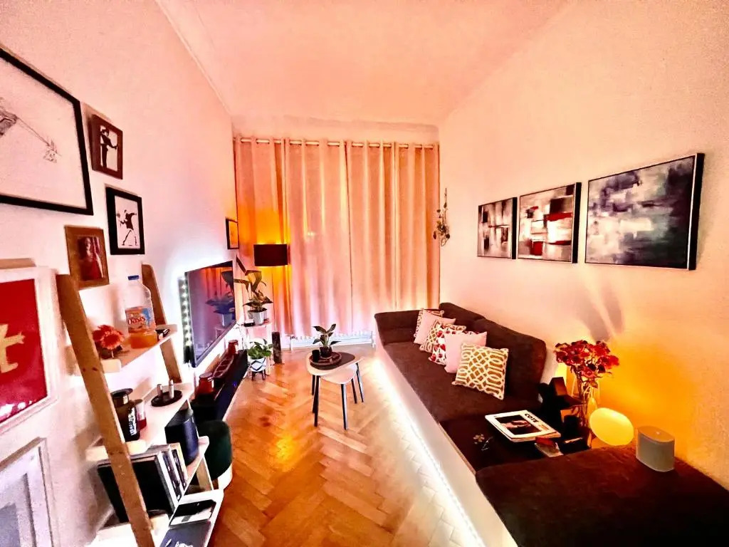 Stylish Spacious Cosy And Modern Fully Equipped Apartment in City Centre
