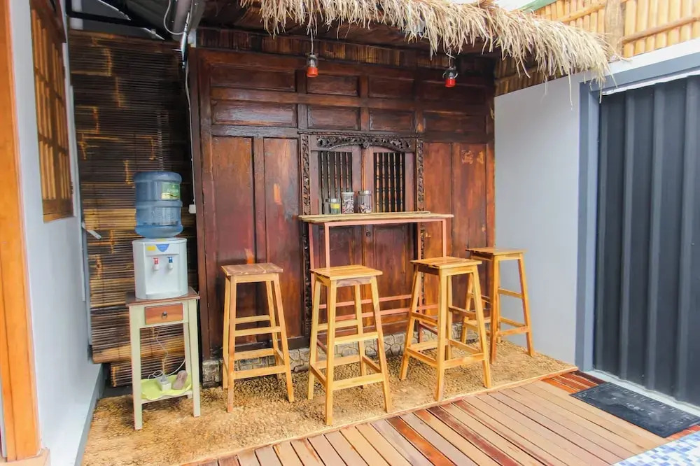 Villa DMaguwo Suites