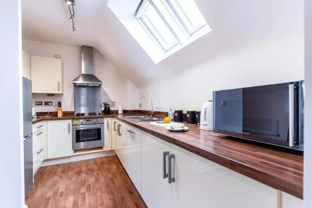 The Coach House - by TJ Serviced Property