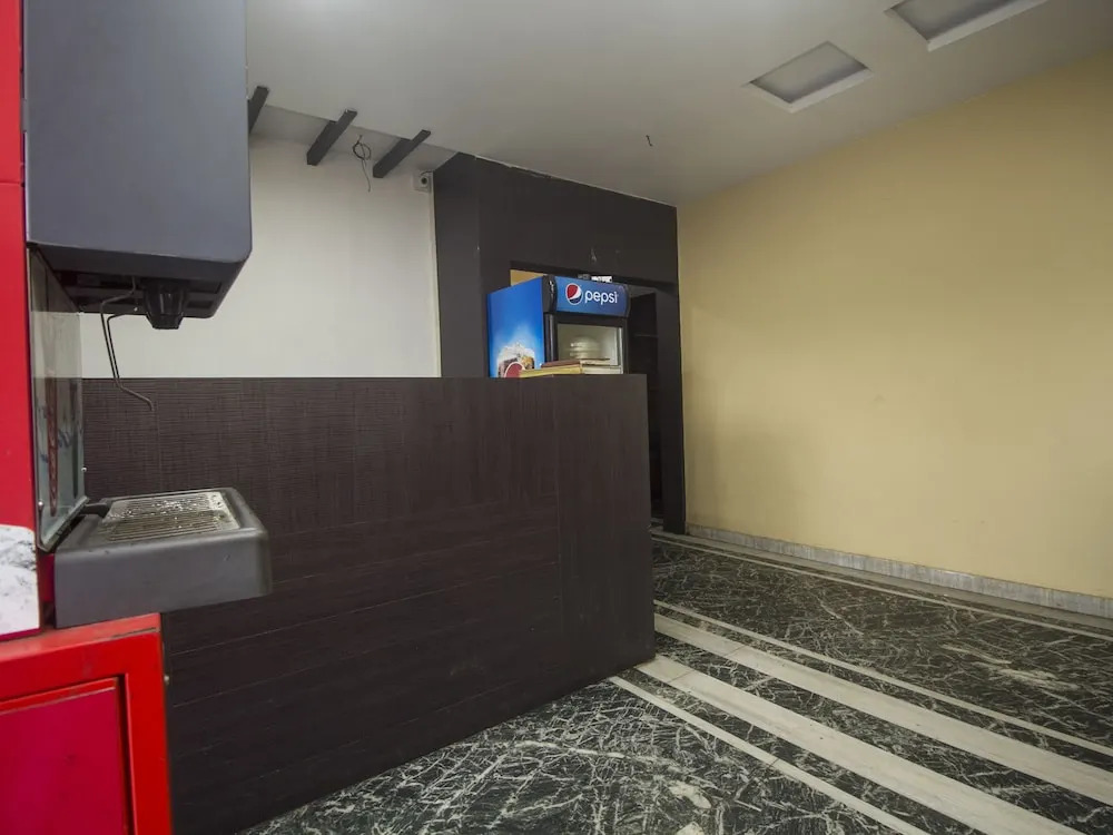 OYO 13521 Sudhriti Hotel