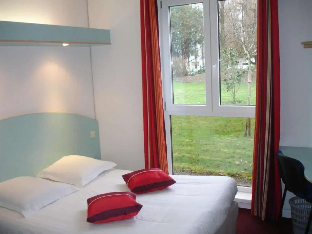 Agape Hotel Niort- Bessines