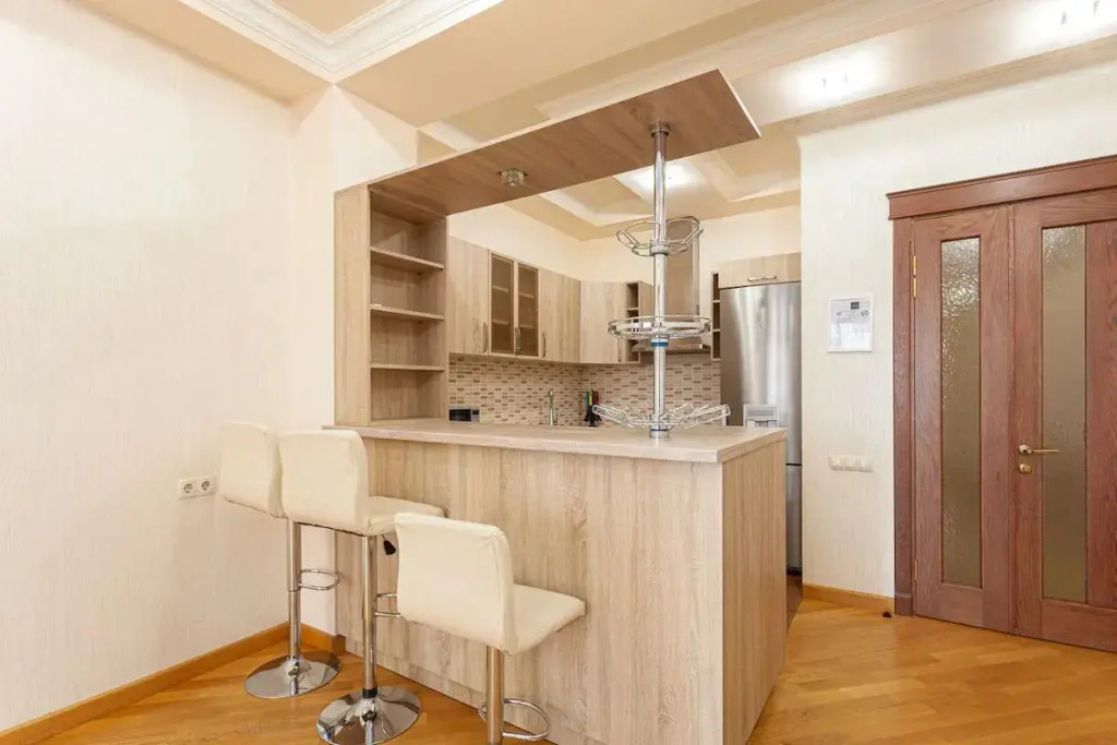 Апартаменты Stay Inn на ул. Бузанда, 13