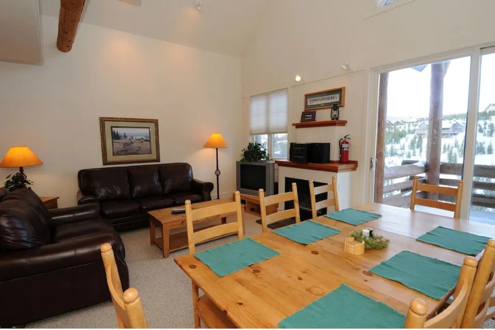 Saddle Ridge Townhomes Mid-Mountain