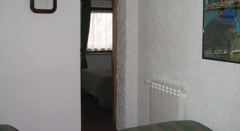 Hotel Chalet Joli