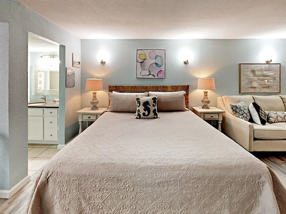 146 Sea Breeze - One Bedroom Condo