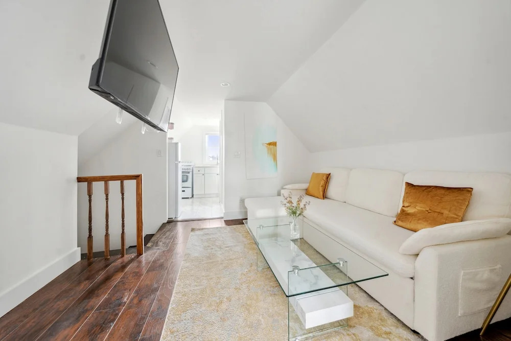 NY Luxury Apt Free Parking in PRIME Area