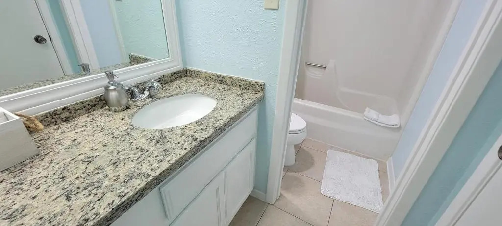 Tiki Condo 261