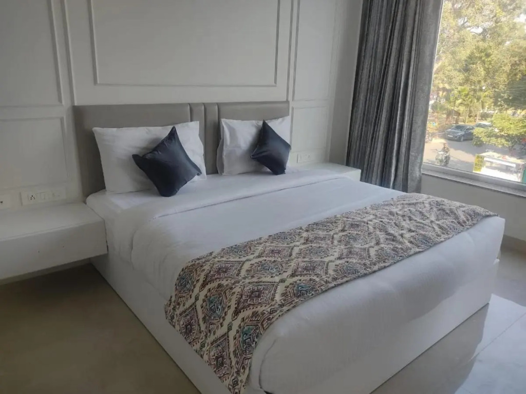 Mumbai House Express Udaipur