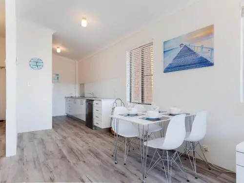 6 'Bahia', 47 Ronald Avenue - Fantastic Location With Filtered Water Views