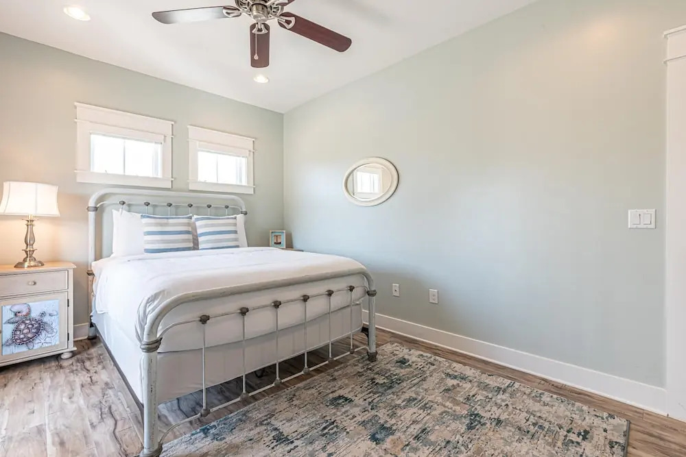 Blue Dream - 100 Sandalwood Drive