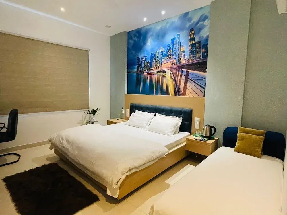 HolidayVilla - 1st Japanese Pod, Rooms & Suites - Green Avenue Amritsar