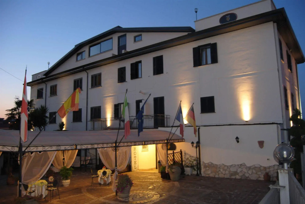 Hotel Nespolo DOro
