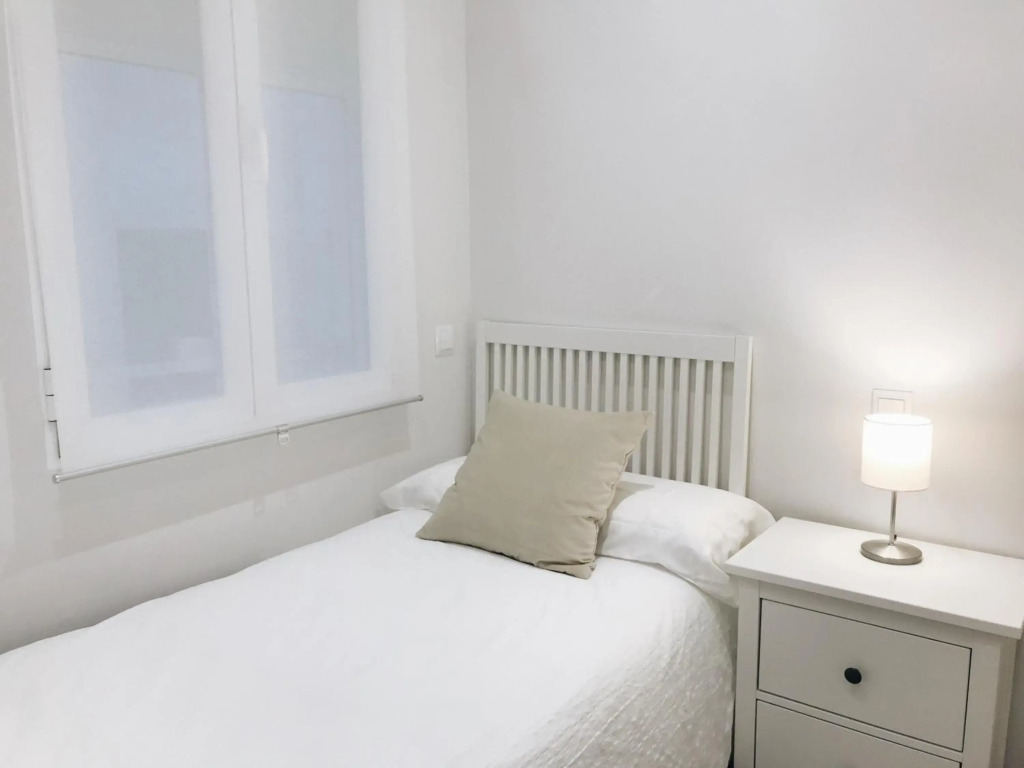 Apartamento recién reformado en avenida Reina Victoria