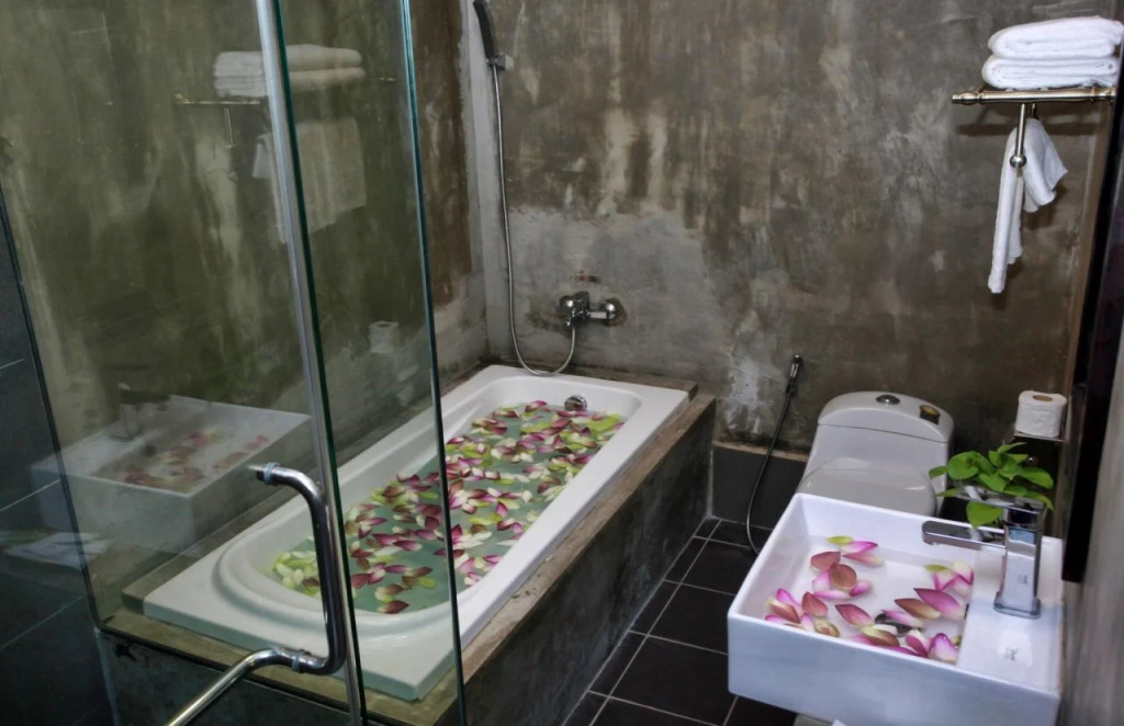Minea D' Angkor Boutique