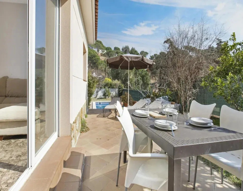 Villa in Costa Brava With Sea Views & Pool