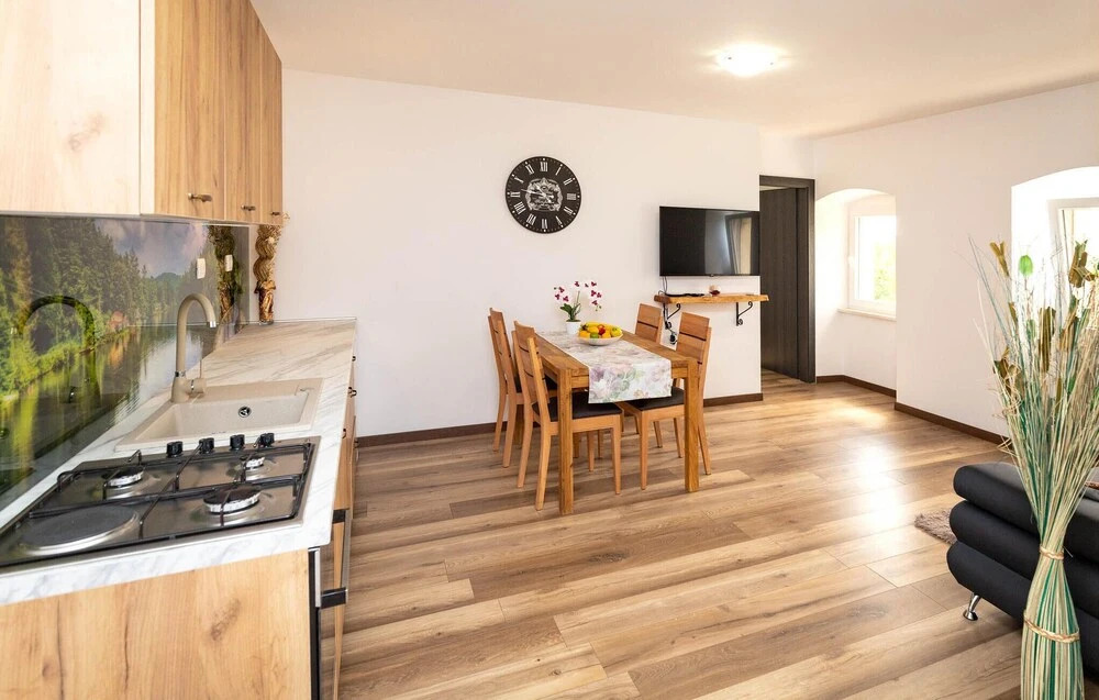 Beautiful Apartment in Veprinac With Wifi and 2 Bedrooms